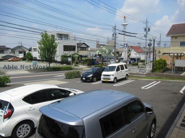 フローラ（青山）の物件外観写真